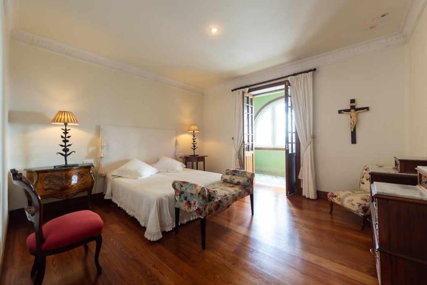 Amplia Villa De Lujo Con Piscina Climatizada Лас-Пальмас-де-Гран-Канарія Екстер'єр фото