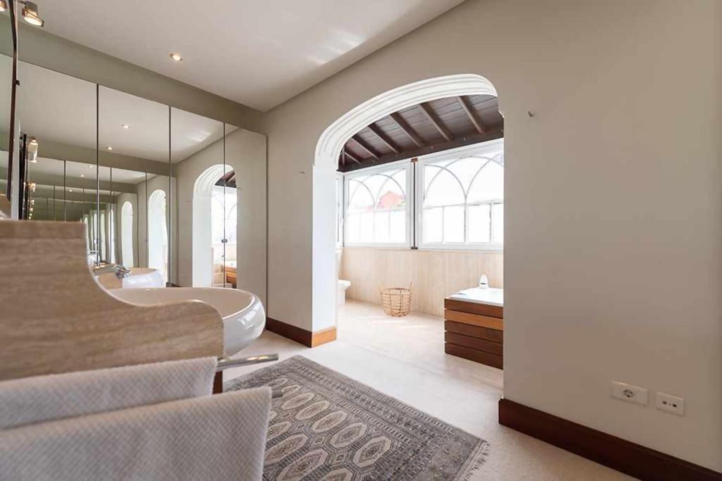 Amplia Villa De Lujo Con Piscina Climatizada Лас-Пальмас-де-Гран-Канарія Екстер'єр фото